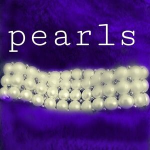 pearl bracelet